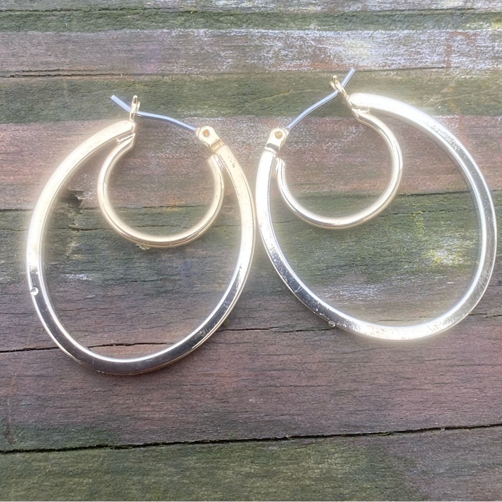 Gold tone double hoop earrings